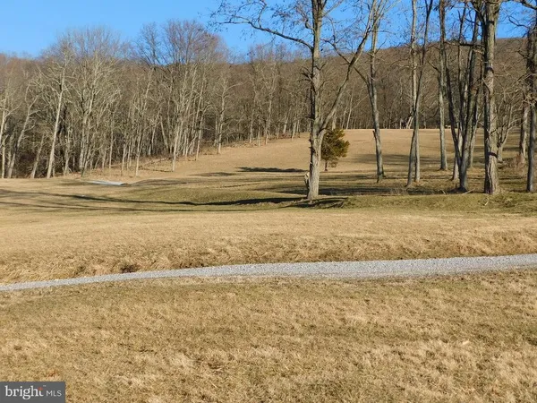 $749,000 | 515 Lookout Lane, Riverton, WV 26814