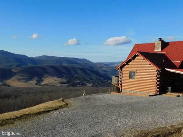 $749,000 | 515 Lookout Lane, Riverton, WV 26814