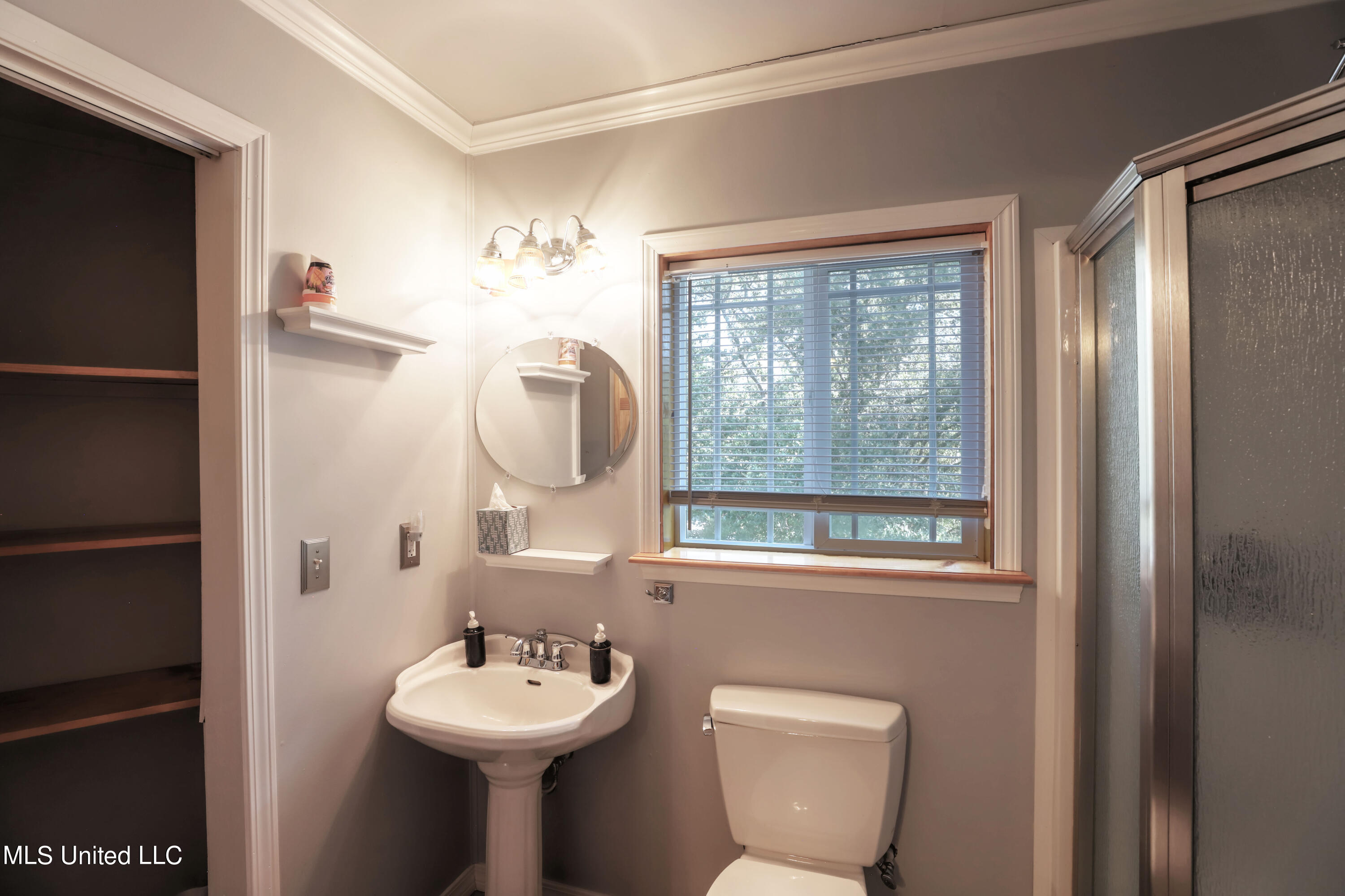 25168 Arcadia Farm Road Pass Christian, MS 39571 - Photo 12 of 31 Bathroom