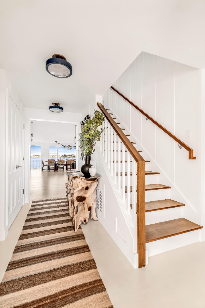 36 Easton Street Nantucket, MA 02554 - Photo 2 of 37