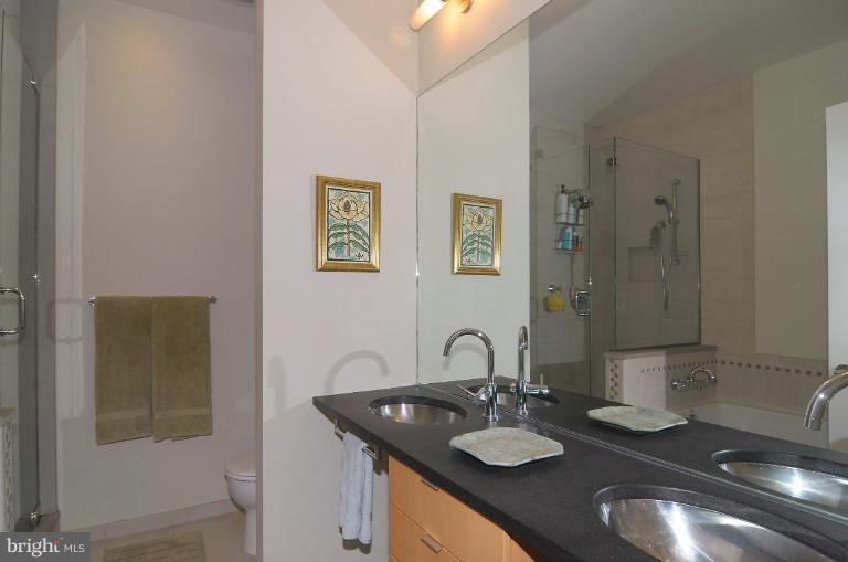 1621 12th Street Northwest, Unit 1 Washington, DC 20009 - Photo 15 of 19 Bath #1