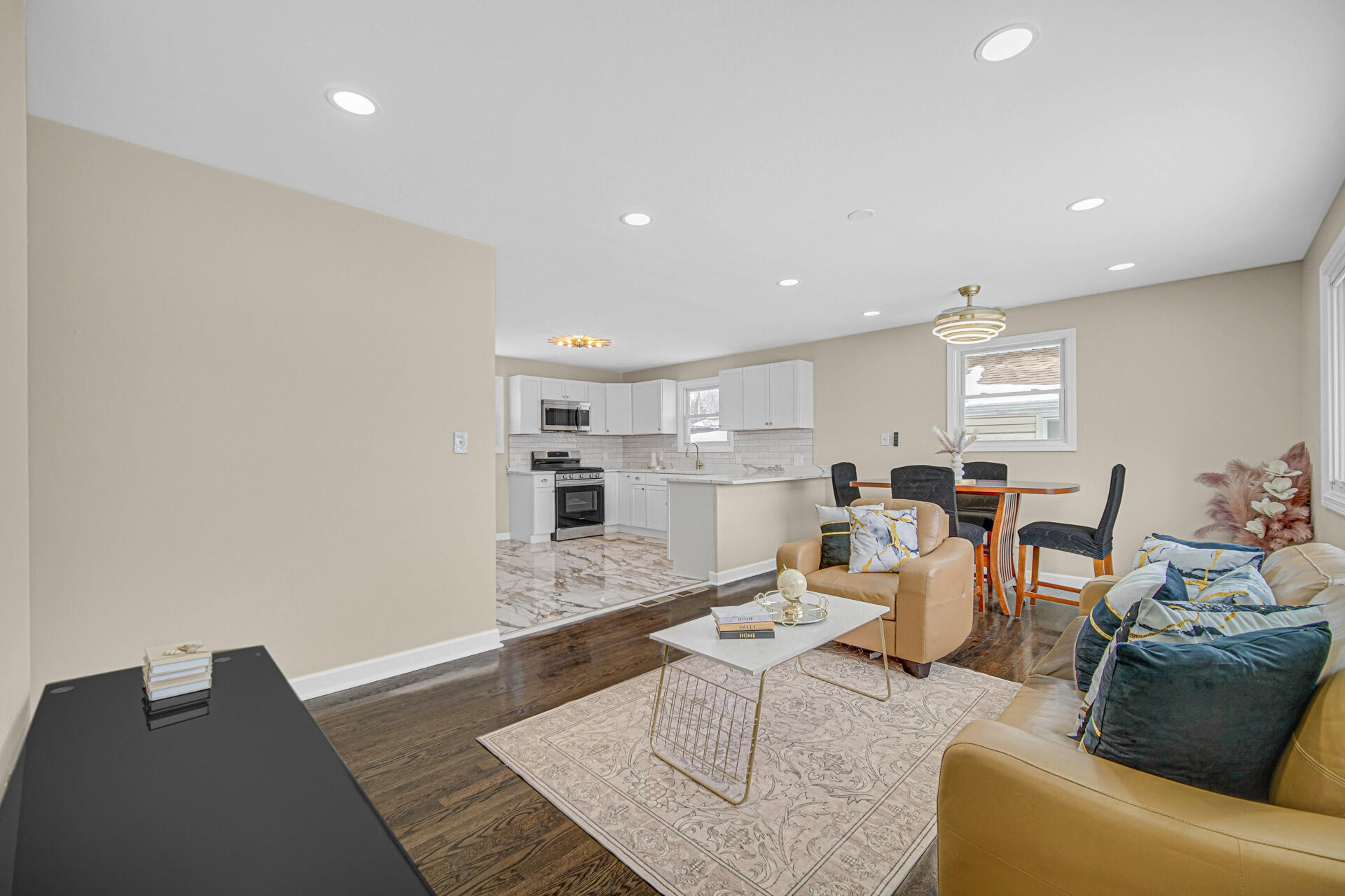 2308 Waite Street Gary, IN 46404 - Photo 3 of 16 1920x1280