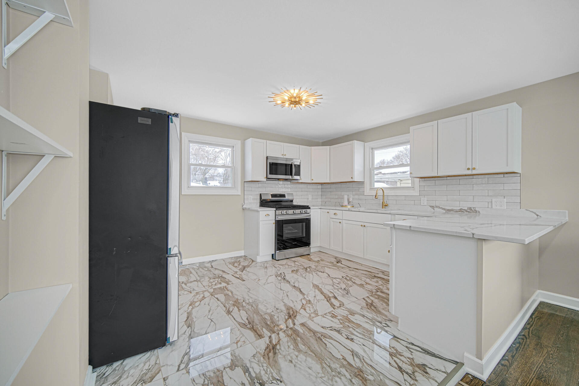 2308 Waite Street Gary, IN 46404 - Photo 5 of 16 1920x1280