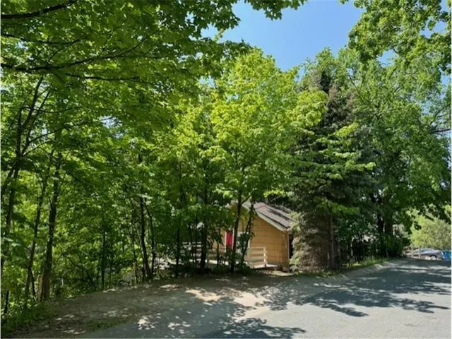 $879,000 | 5123 Waterbury Road, Mound, MN 55364