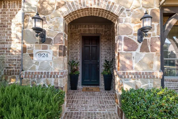 $4,990 | 924 Lairds Lane, Allen, TX 75013