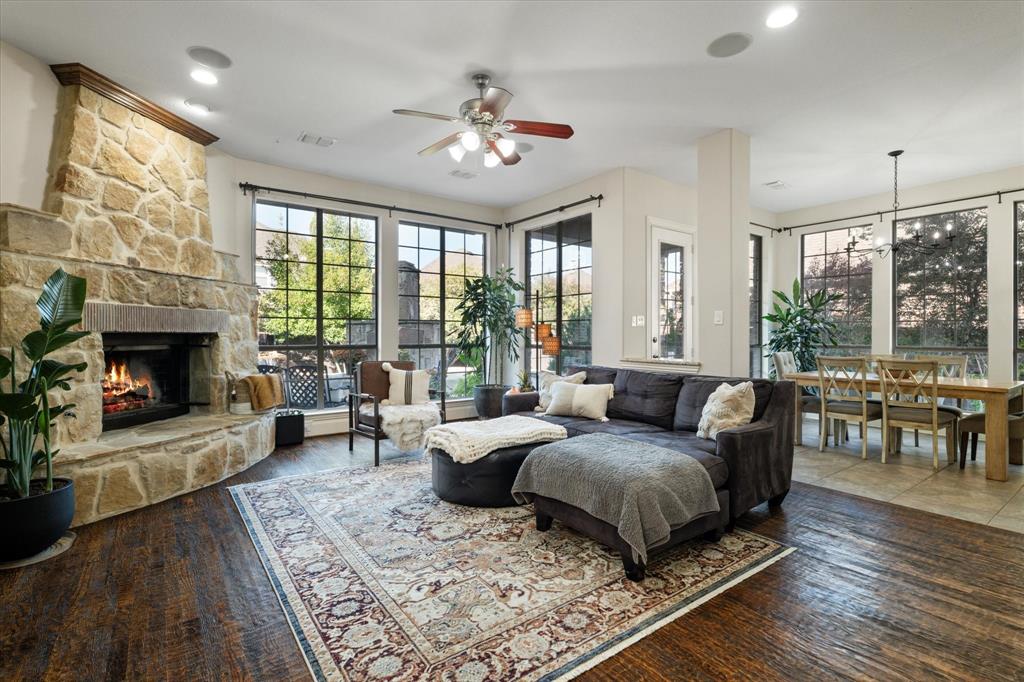 924 Lairds Lane Allen, TX 75013 - Photo 6 of 40