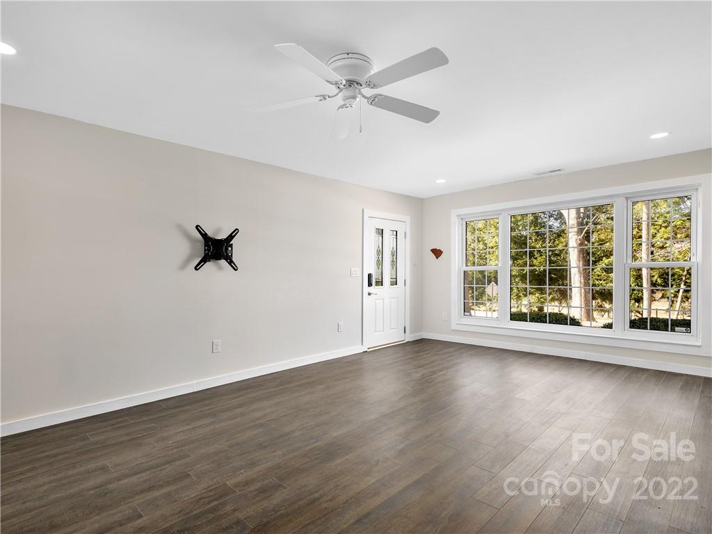 218 Pinner Road Arden, NC 28704 - Photo 4 of 31 Gallery Image 4