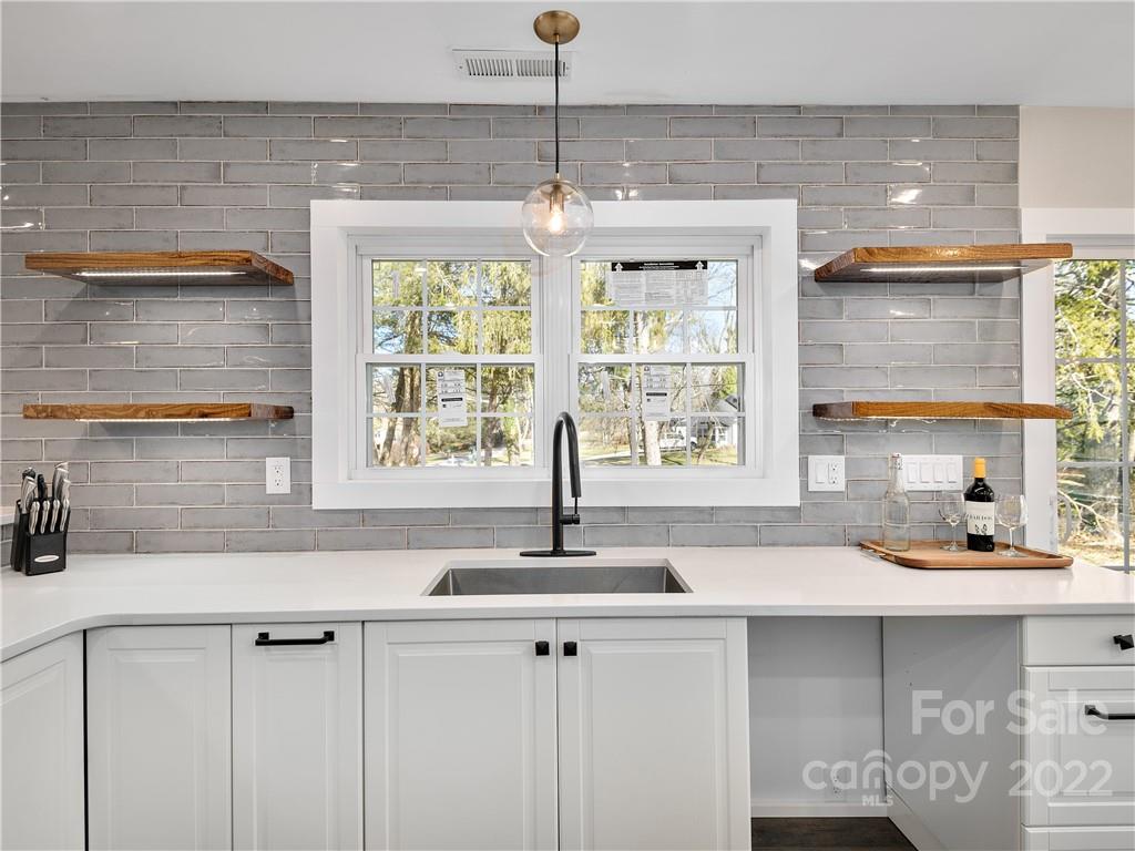 218 Pinner Road Arden, NC 28704 - Photo 9 of 31 Gallery Image 9