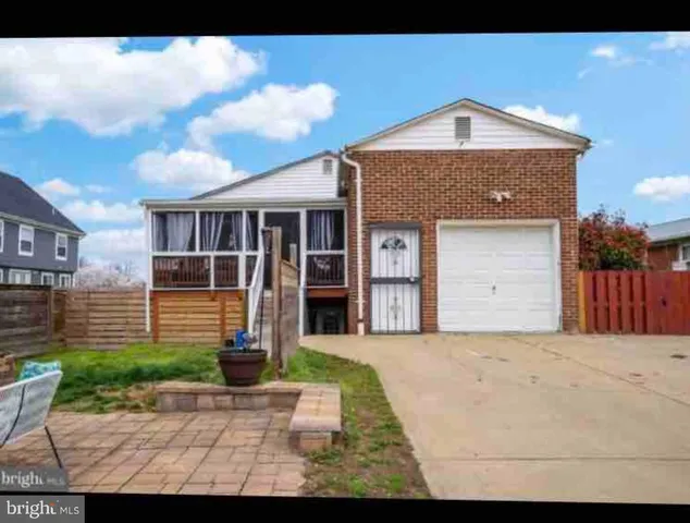 $2,395 | 4005 Anacostia Avenue Northeast, Washington, DC 20019