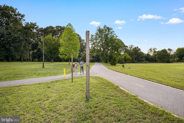 $2,395 | 4005 Anacostia Avenue Northeast, Washington, DC 20019