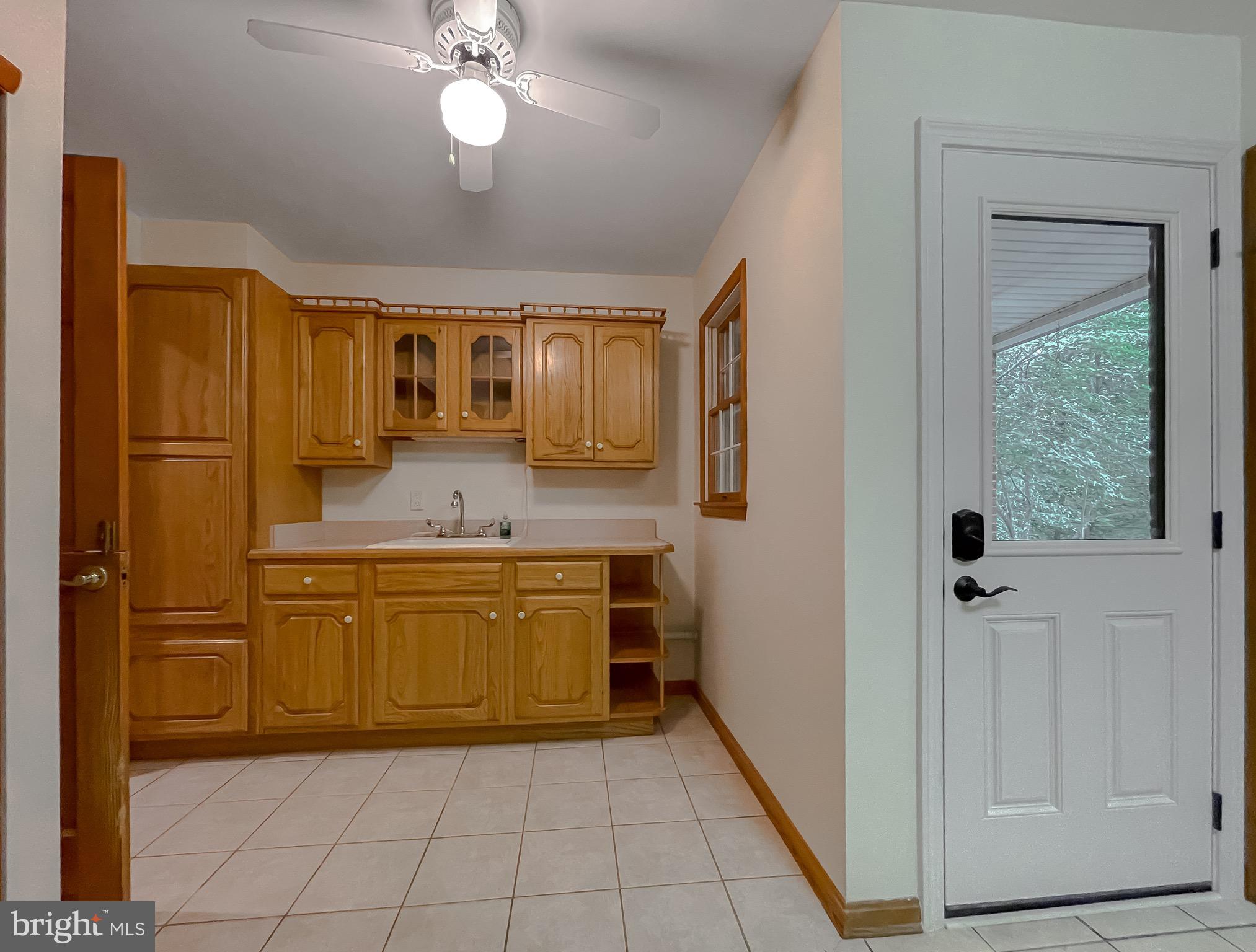 3050 Ross Road St. Leonard, MD 20685 - Photo 36 of 87 Access to front porch from Mud Room also