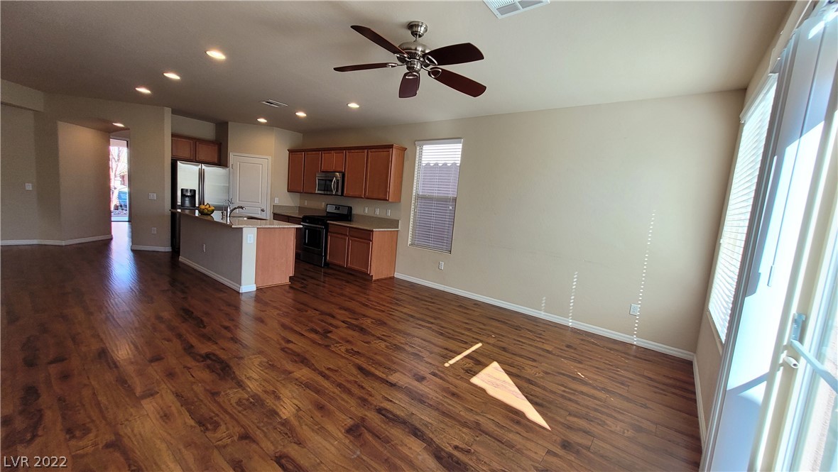 7005 Amapa Road Las Vegas, NV 89178 - Photo 10 of 23 Gallery Image 10