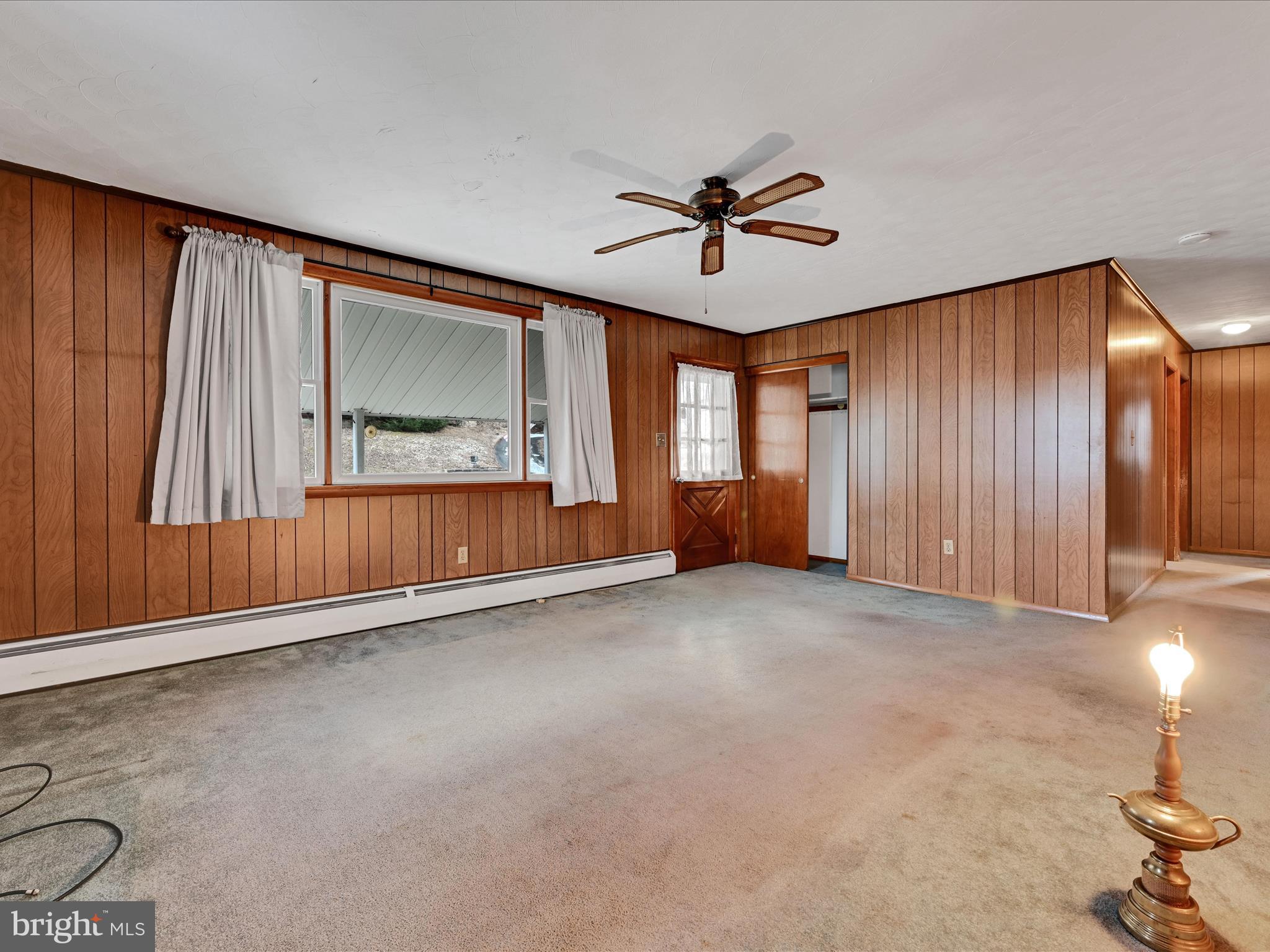 147 Mexico Road Pine Grove, PA 17963 - Photo 5 of 30 Living Room