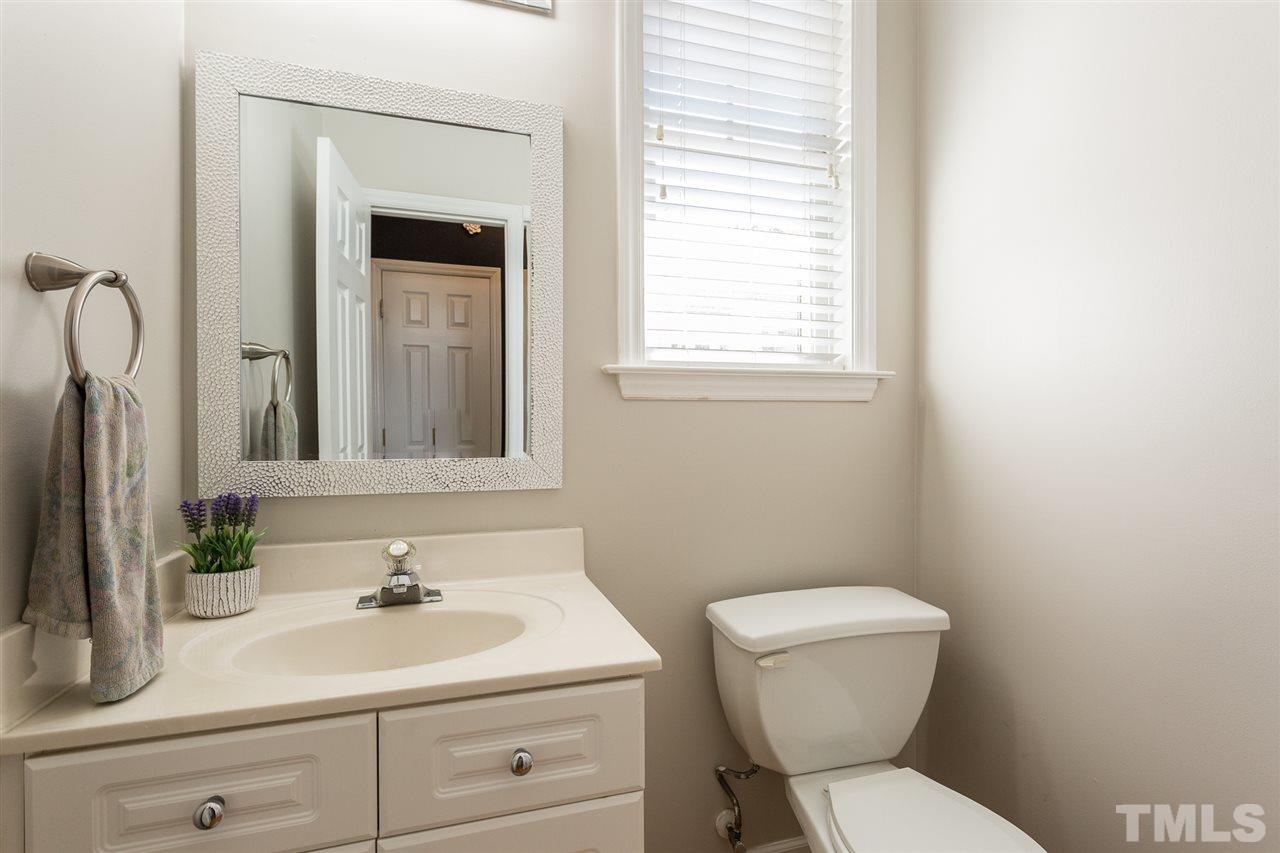 11032 Louson Place Raleigh, NC 27614 - Photo 17 of 30 Gallery Image 17