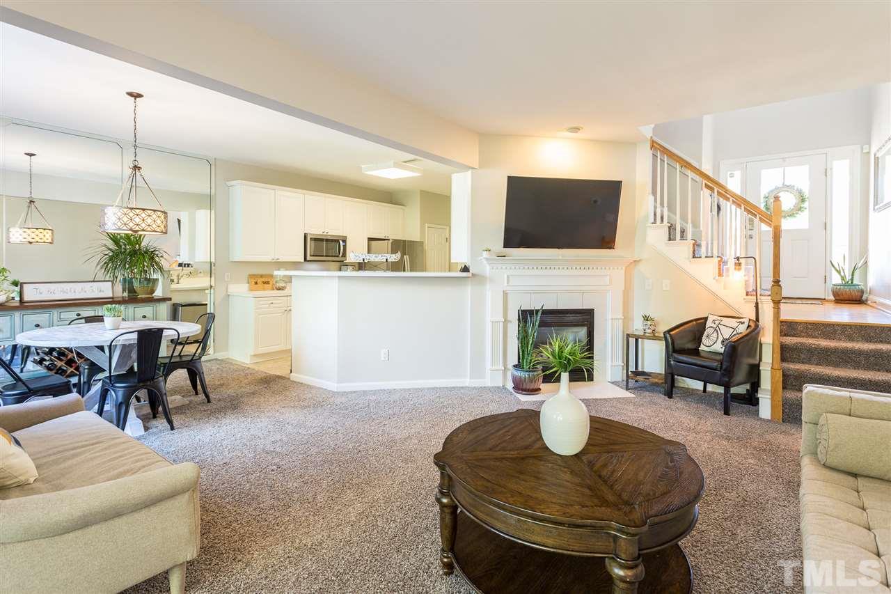 11032 Louson Place Raleigh, NC 27614 - Photo 9 of 30 Gallery Image 9