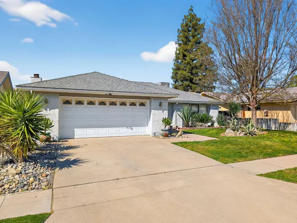 $440,000 | 8219 North San Pablo Avenue, Fresno, CA 93711