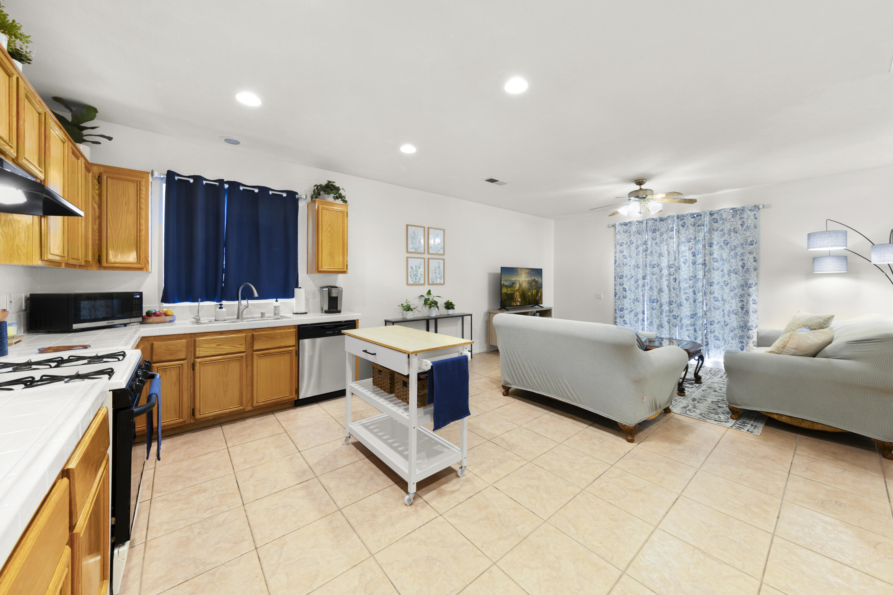 83697 Shadowrock Drive Coachella, CA 92236 - Photo 9 of 33 09 (2)