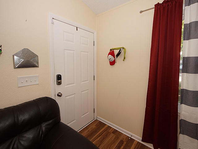 125 Cambridge Road Summerville, SC 29486 - Photo 2 of 31 02