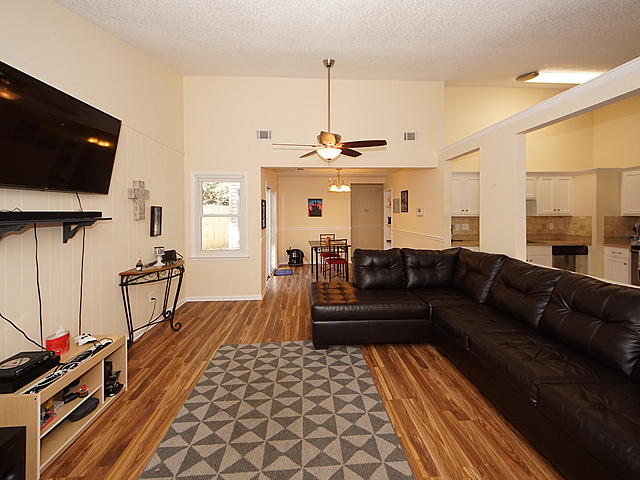 125 Cambridge Road Summerville, SC 29486 - Photo 6 of 31 06