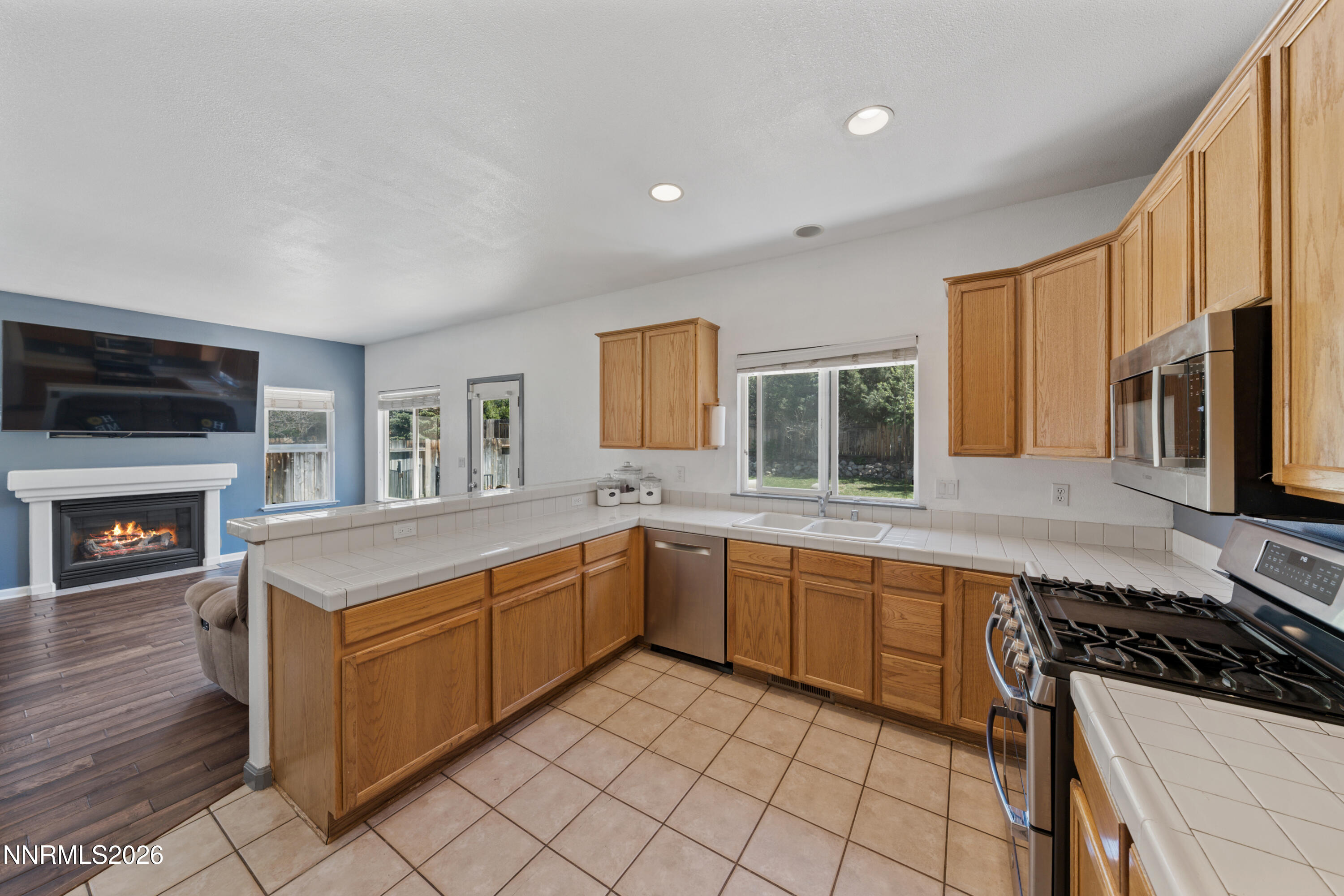 9640 Silver Desert Way Reno, NV 89506 - Photo 29 of 70 A7V02130