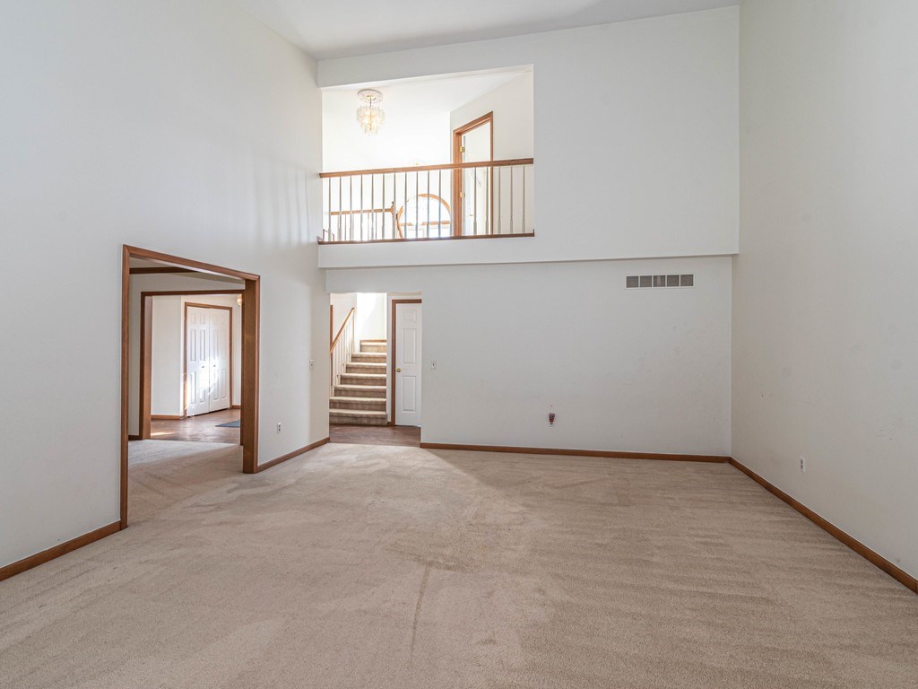 1004 Bembridge Drive Rochester, MI 48307 - Photo 15 of 47 Great Room