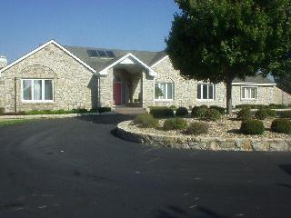 17000 Kenneth Road Stilwell, KS 66085 - Photo 1 of 1