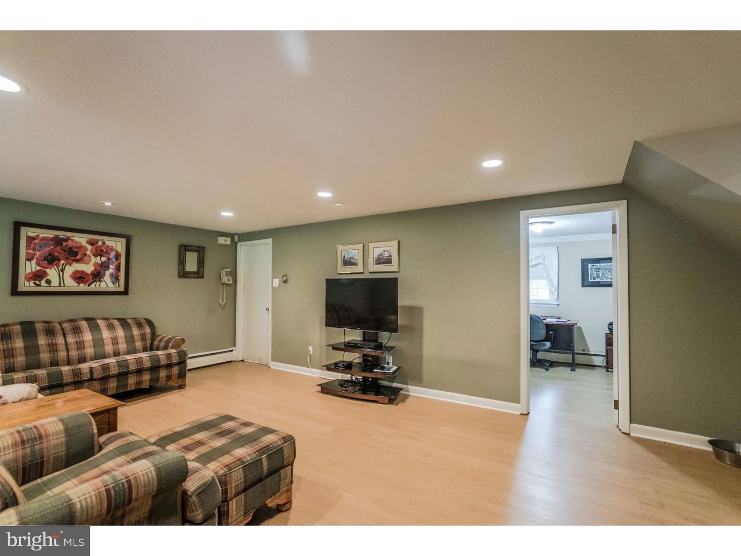 1800 Dillon Road Maple Glen, PA 19002 - Photo 17 of 25 Basement - Finished