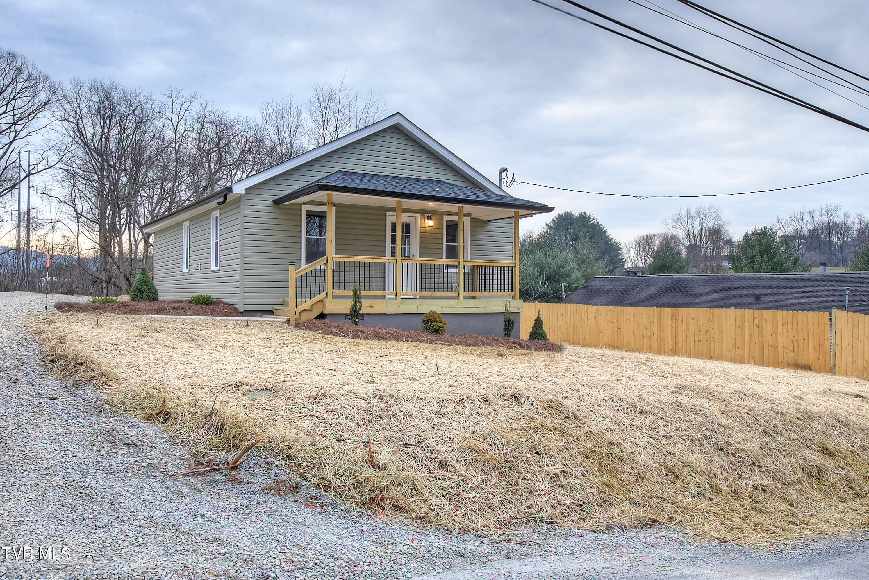 413 Greenlee Road Johnson City, TN 37601 - Photo 4 of 30 4