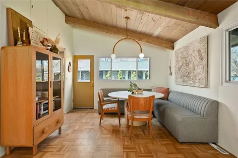 $425,000 | 4504 West 78th Street, Prairie Village, KS 66208