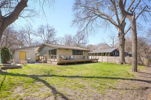 $425,000 | 4504 West 78th Street, Prairie Village, KS 66208
