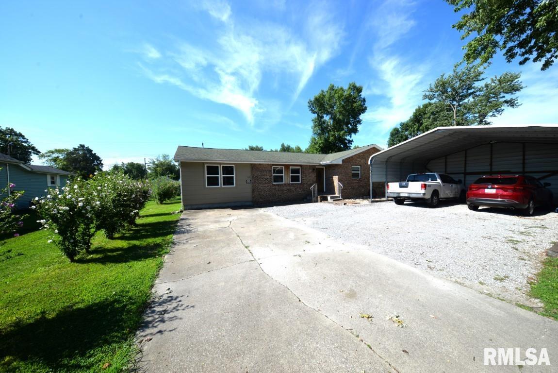 303 West Lottie Street Sesser, IL 62884 - Photo 1 of 28