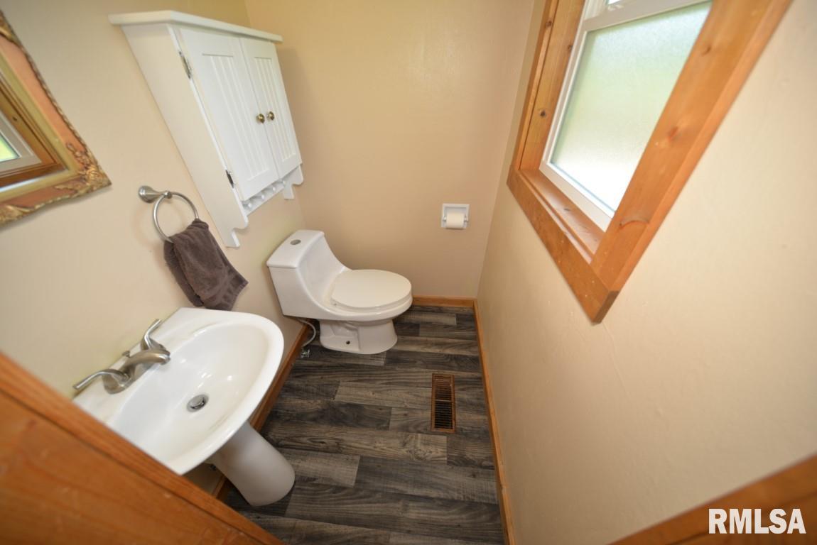 303 West Lottie Street Sesser, IL 62884 - Photo 28 of 28