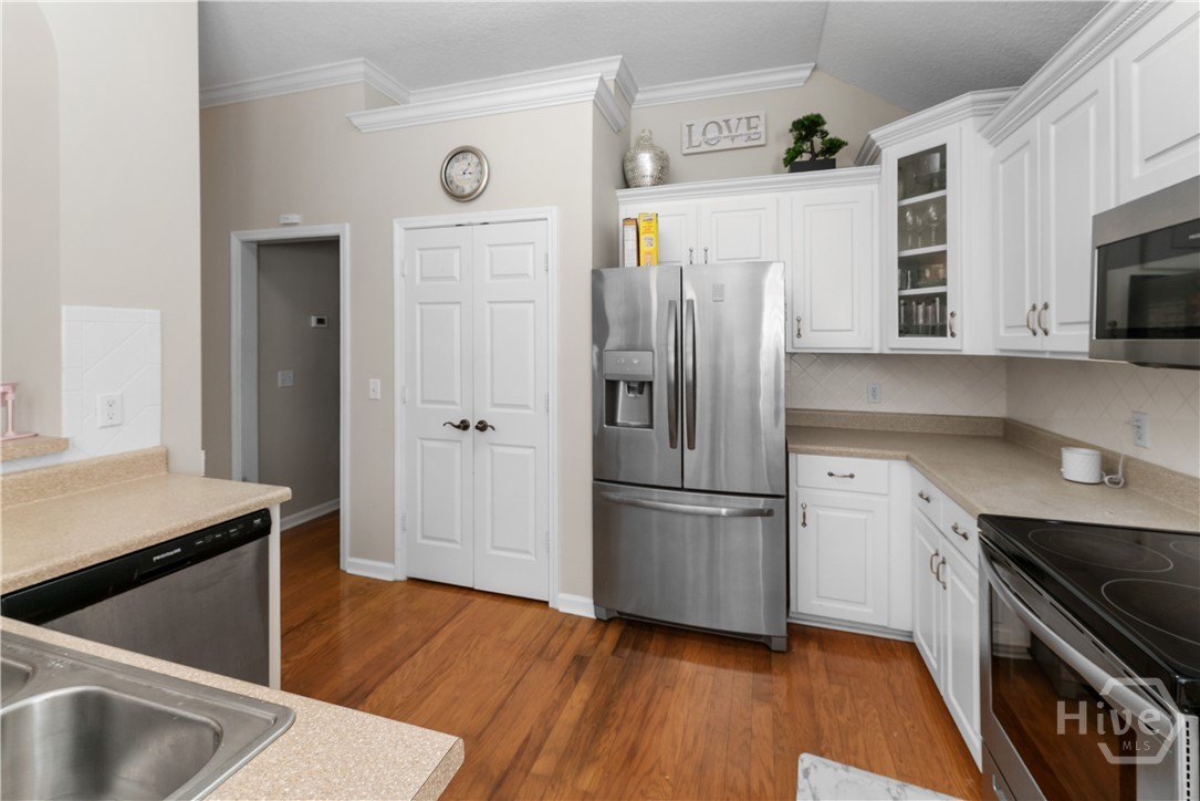 121 Grayson Avenue Savannah, GA 31419 - Photo 5 of 32