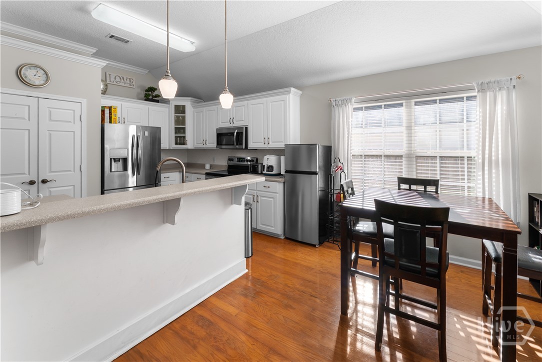 121 Grayson Avenue Savannah, GA 31419 - Photo 10 of 32