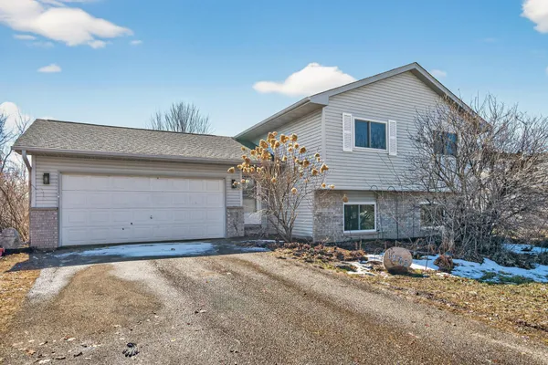$299,000 | 1275 10th Avenue Southeast, Cambridge, MN 55008
