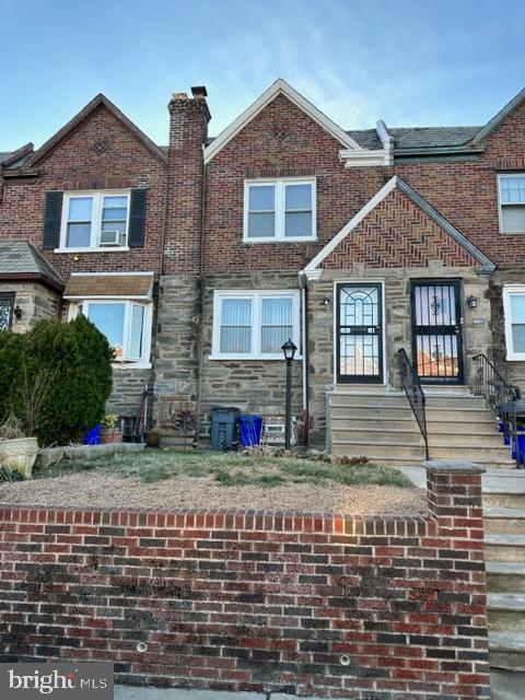7124 Forrest Avenue Philadelphia, PA 19138 - Photo 5 of 51 a front view of a house