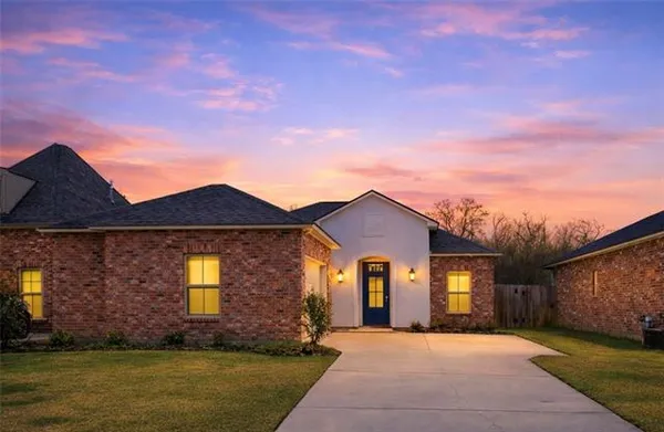 $265,000 | 11598 Hideaway Street, Denham Springs, LA 70726