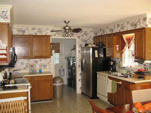 102 Nicholson Road Garner, NC 27529 - Photo 5 of 12 Gallery Image 5