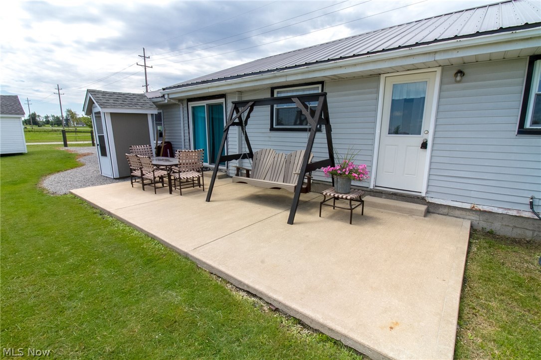 14561 Madison Road Middlefield, OH 44062 - Photo 4 of 19