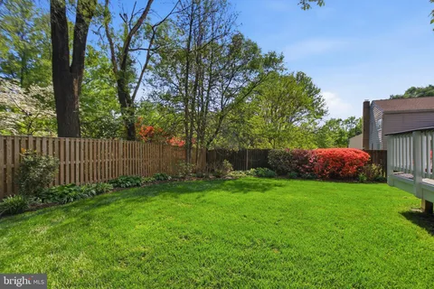 $900,000 | 4526 Banff Street, Annandale, VA 22003