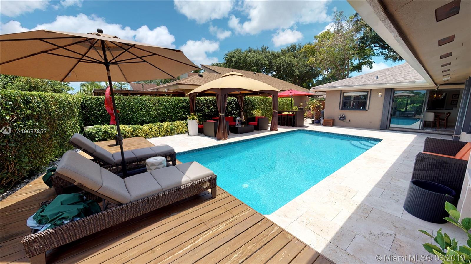 140 Greens Road Hollywood, FL 33021 - Photo 18 of 21 Gallery Image 18
