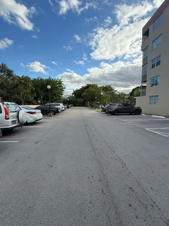 $1,850 | 408 Northwest 68th Avenue, Unit 306, Plantation, FL 33317