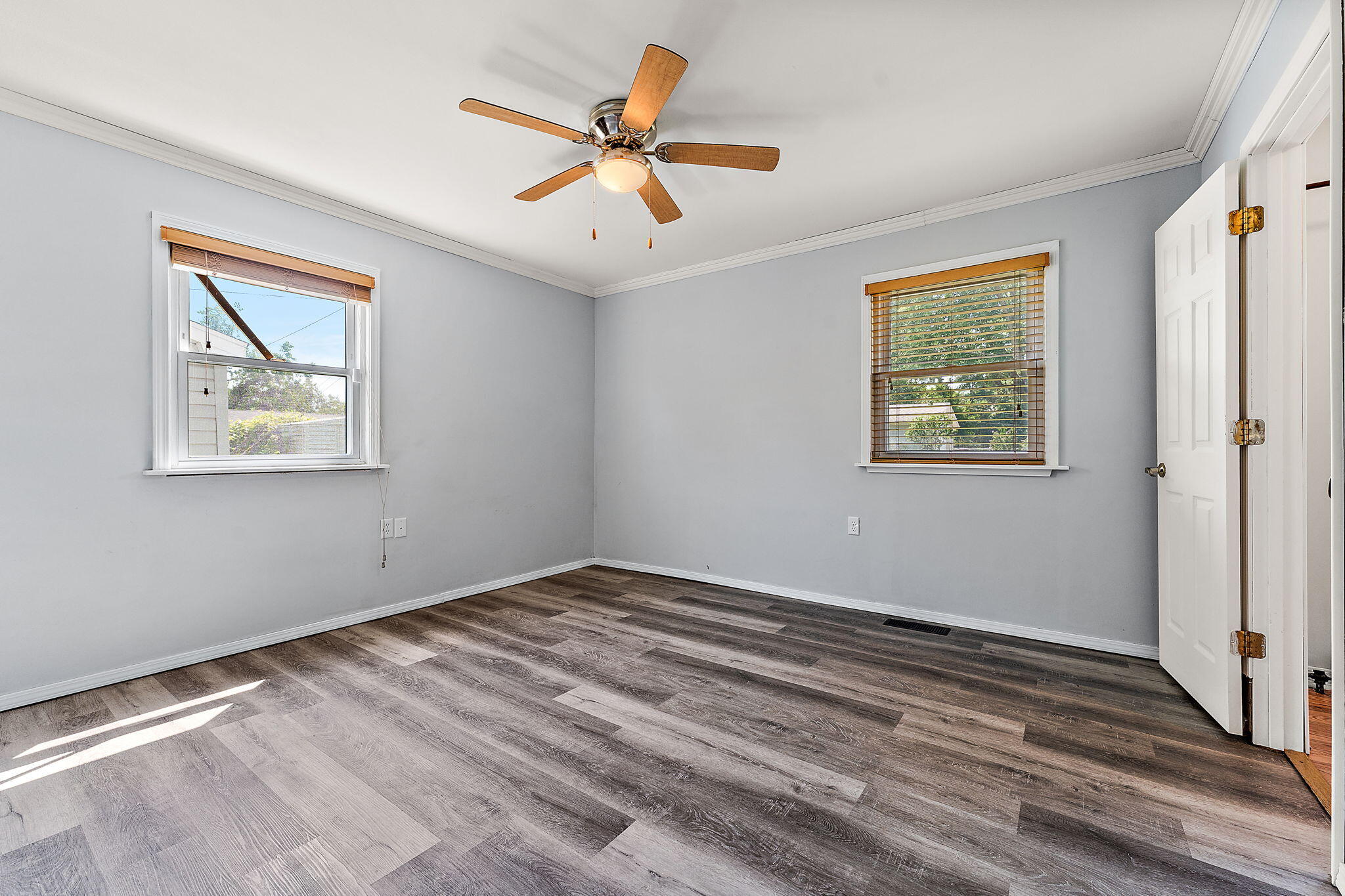 739 Eagle Creek Road Valparaiso, IN 46385 - Photo 15 of 23 2048x1365