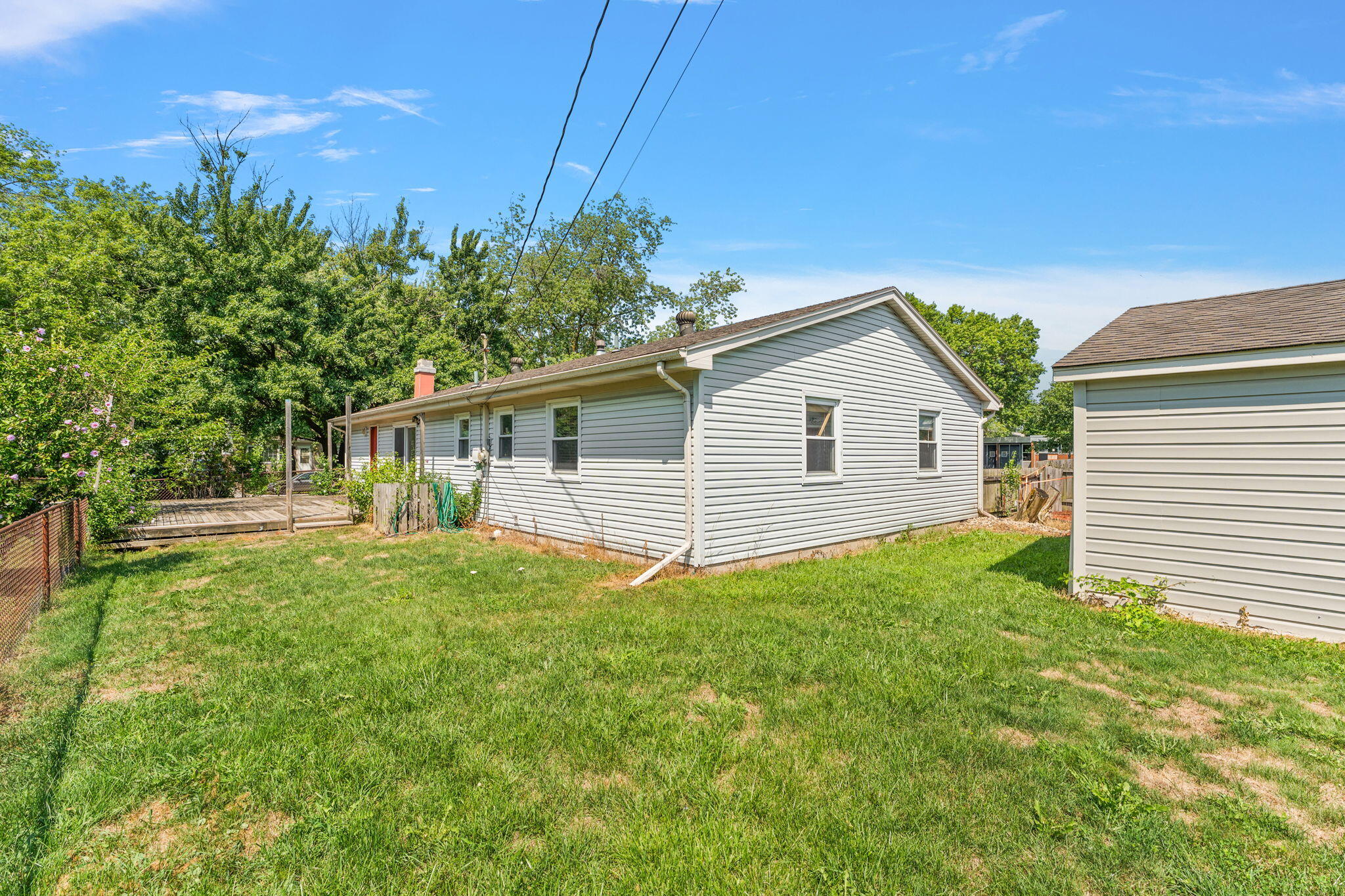 739 Eagle Creek Road Valparaiso, IN 46385 - Photo 21 of 23 2048x1365