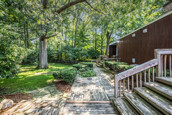 $1,199,900 | 2427 Londonderry Road, Ann Arbor, MI 48104