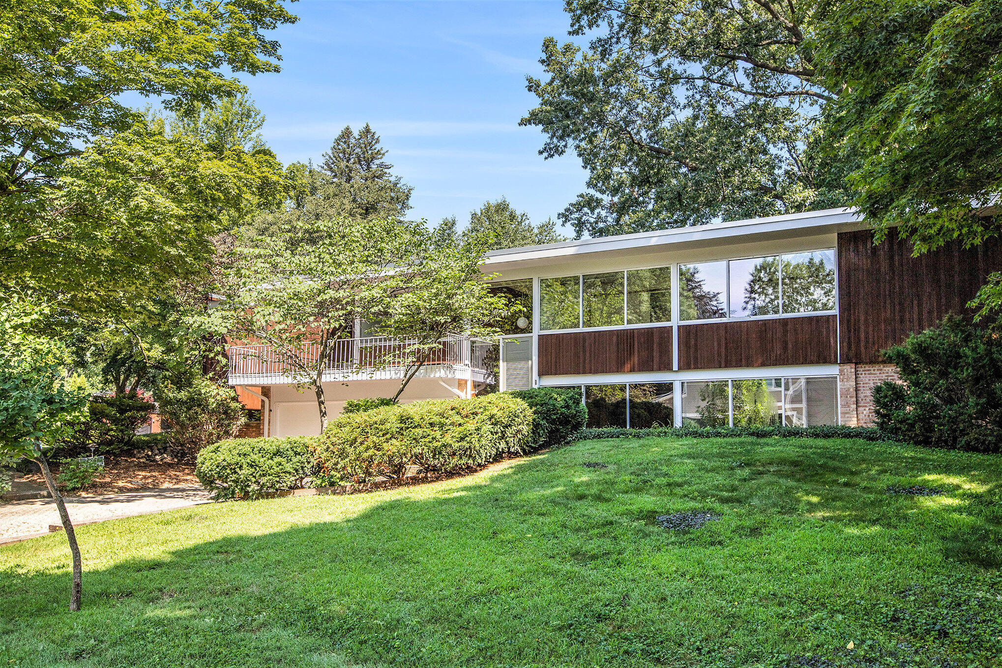 2427 Londonderry Road Ann Arbor, MI 48104 - Photo 12 of 81 016_1_577