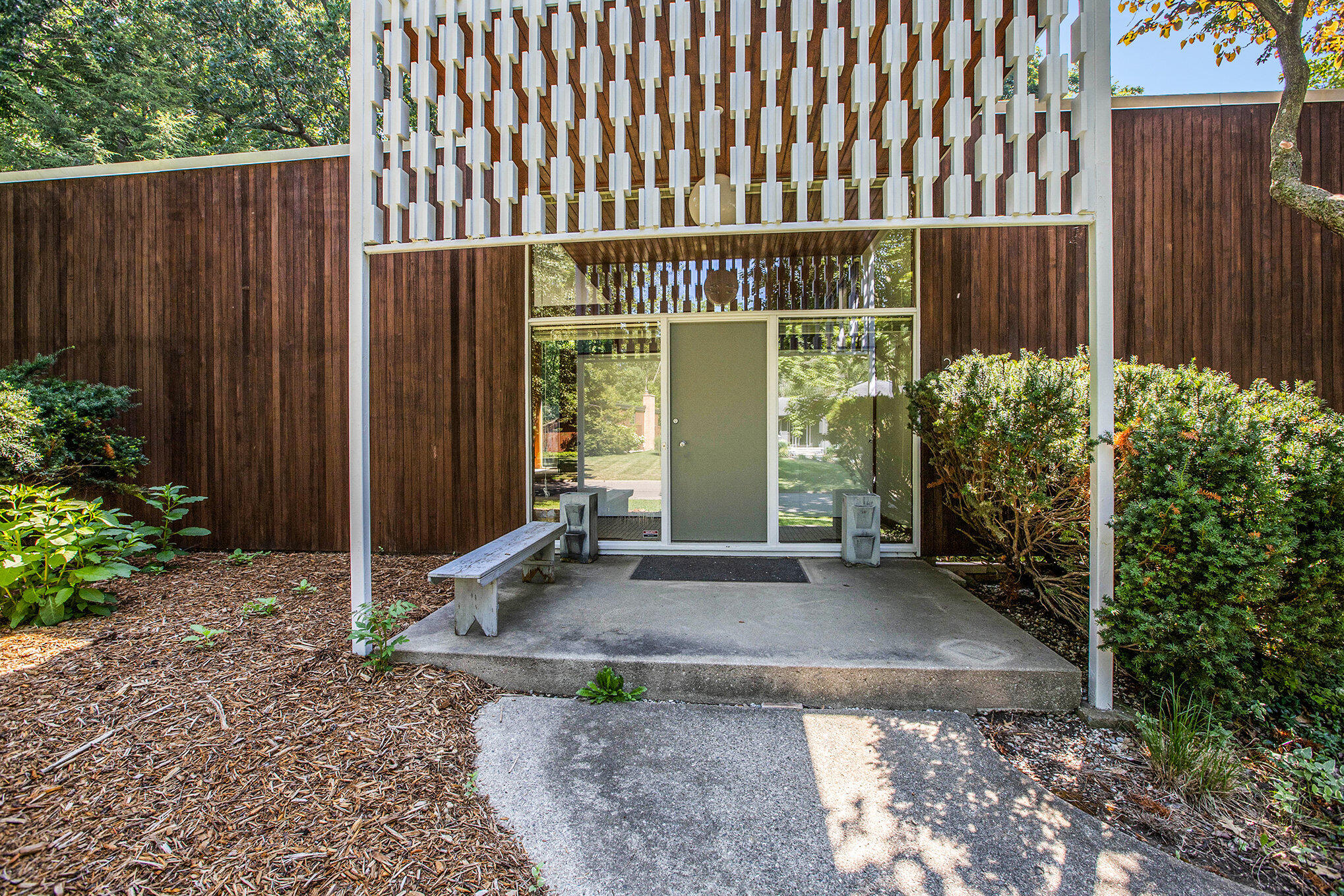 2427 Londonderry Road Ann Arbor, MI 48104 - Photo 13 of 81 009_17_79