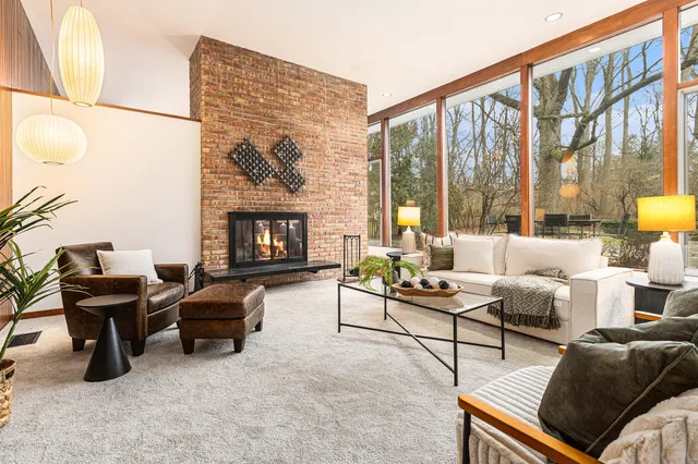 $1,294,900 | 2427 Londonderry Road, Ann Arbor, MI 48104