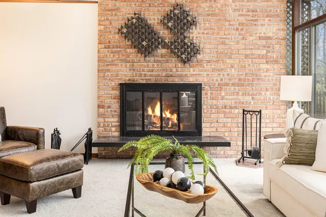 $1,294,900 | 2427 Londonderry Road, Ann Arbor, MI 48104