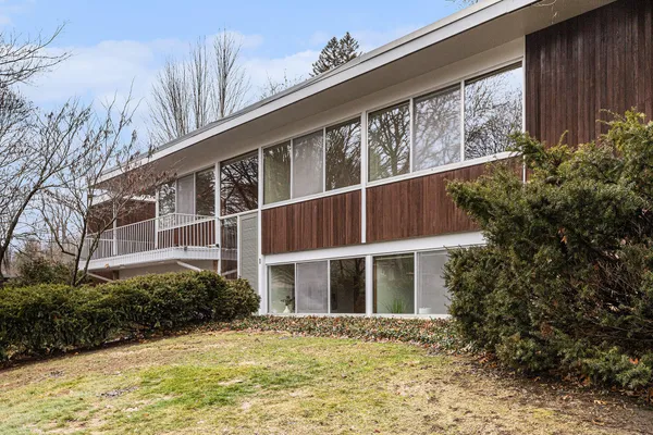 $1,199,900 | 2427 Londonderry Road, Ann Arbor, MI 48104